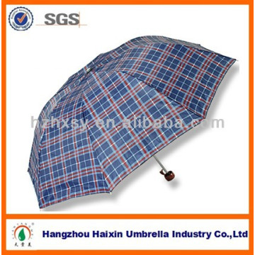 Guarda-chuva barato da dobra do poliéster 3 do tamanho do guarda-chuva do projeto padrão da verificação